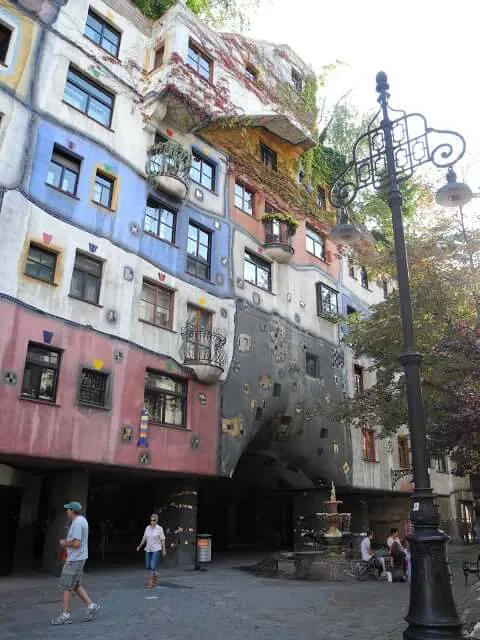 interrail-vienne-hundertwasserhaus