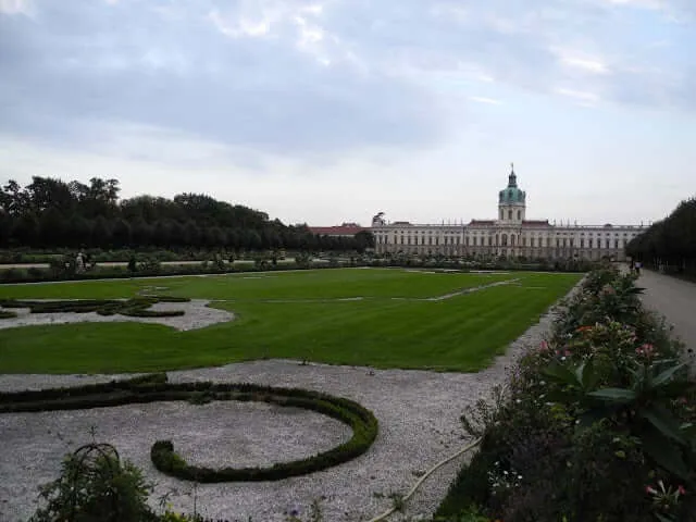 interrail-berlin-chateau-charlottenburg