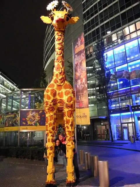 interrail-berlin-legoland-discovery-center-girafe-lego
