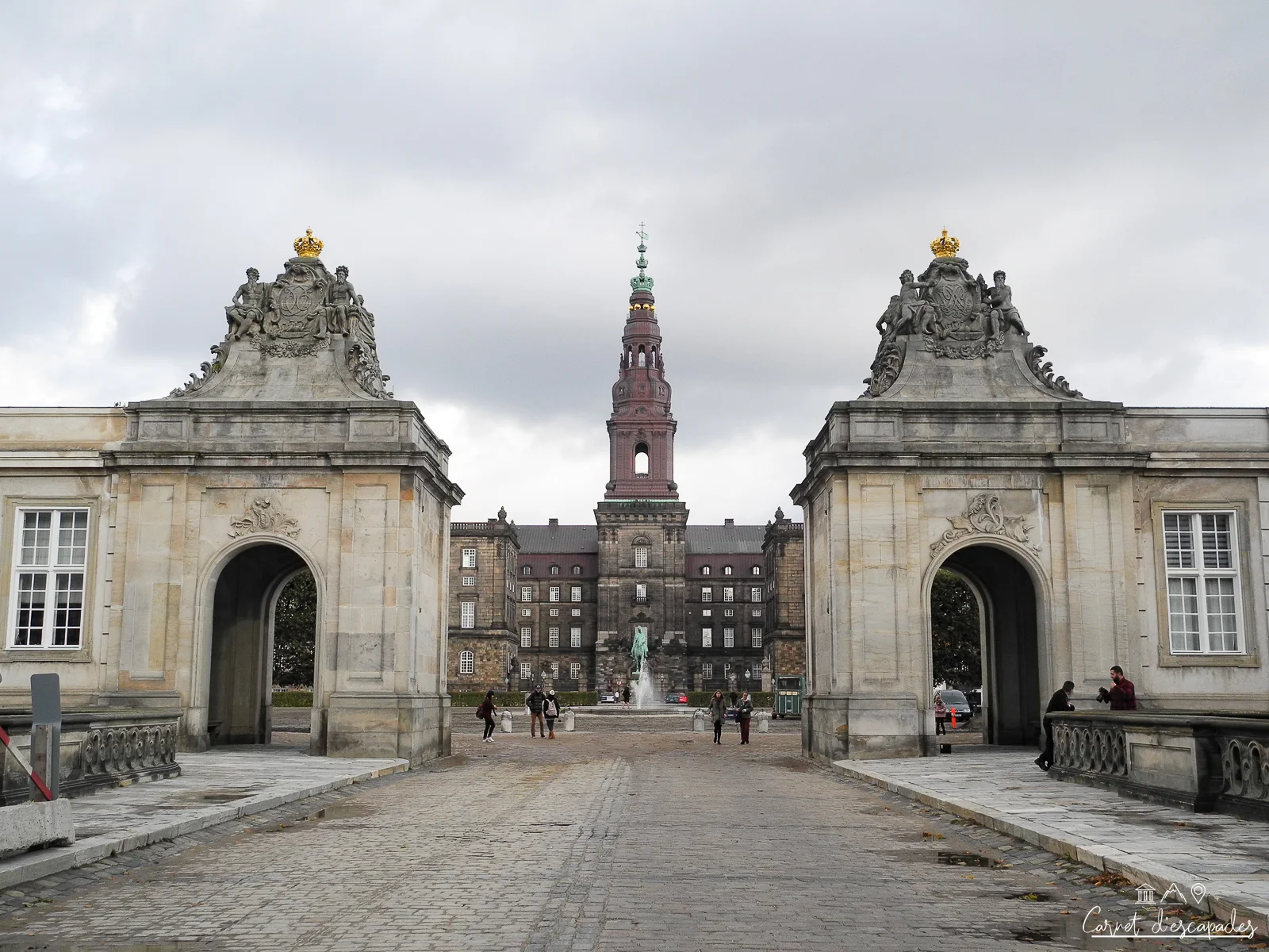 palais-christiansborg-copenhague