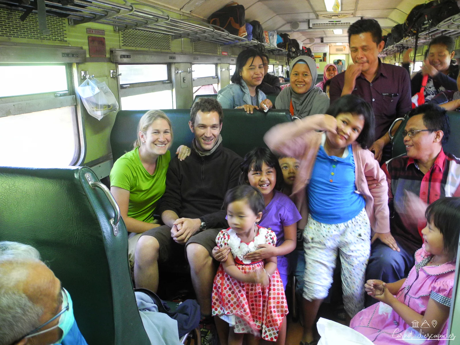 groupe-train-indonesie