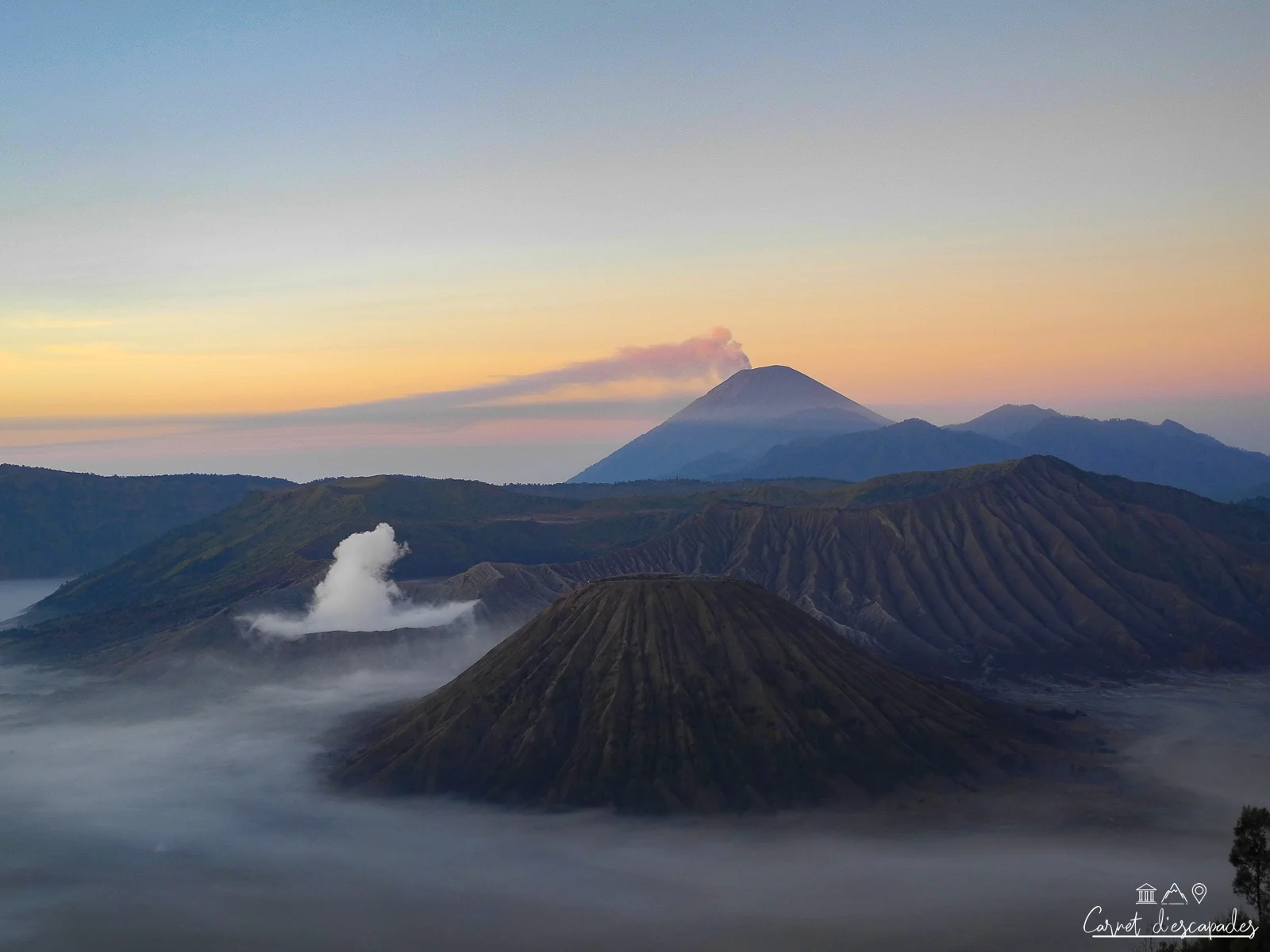 mont-bromo-java