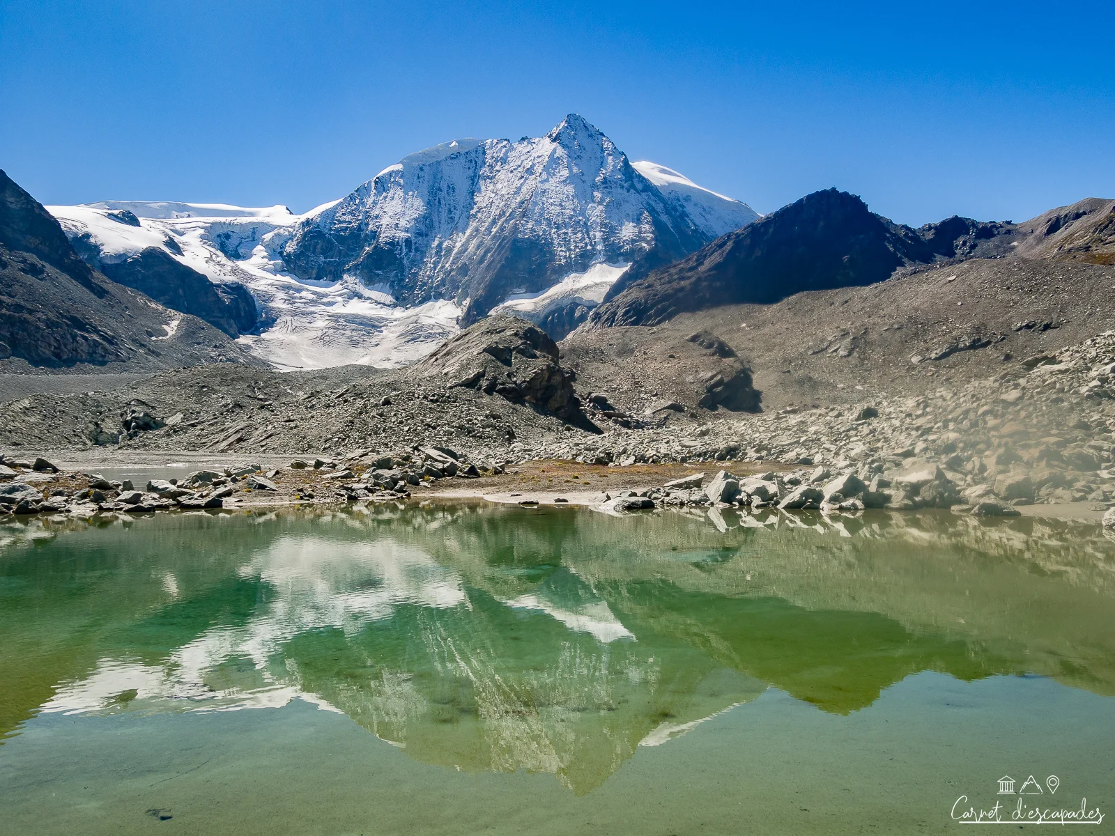 reflet-mont-blanc-cheilon-suisse