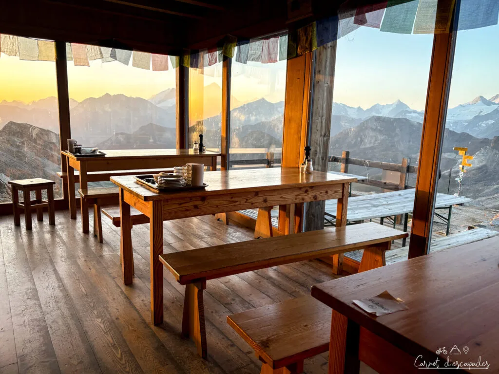 salle-cabane-becs-bosson
