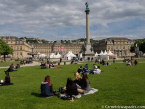 schlossplatz-stuttgart
