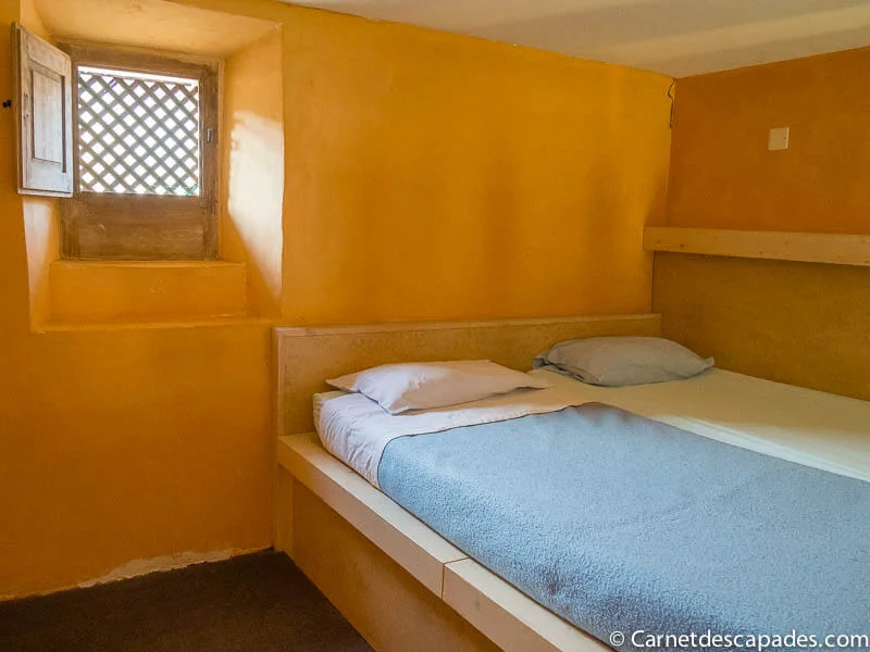 chambre-auberge-jeunesse-cadouin