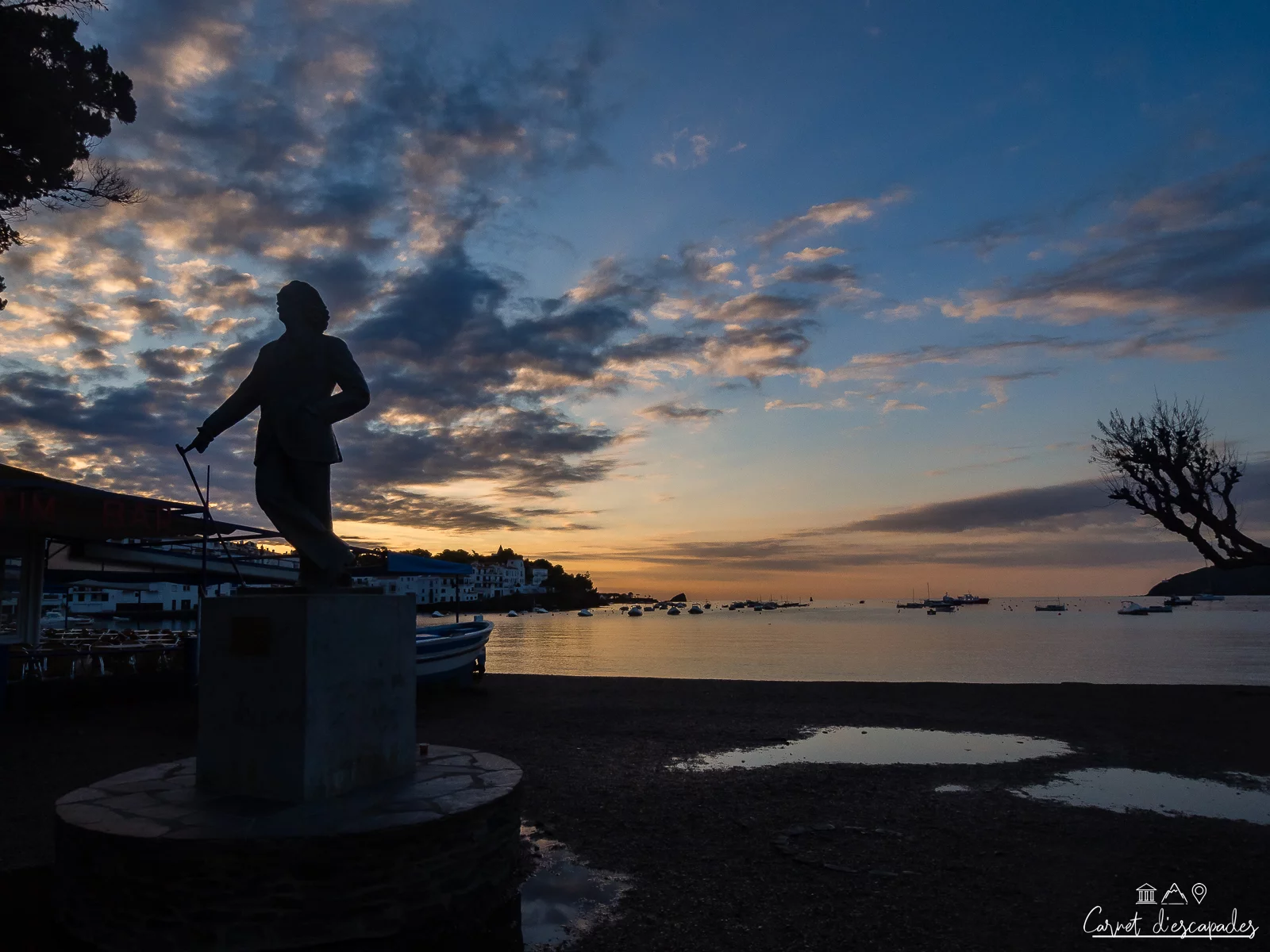 statue-dali-cadaques