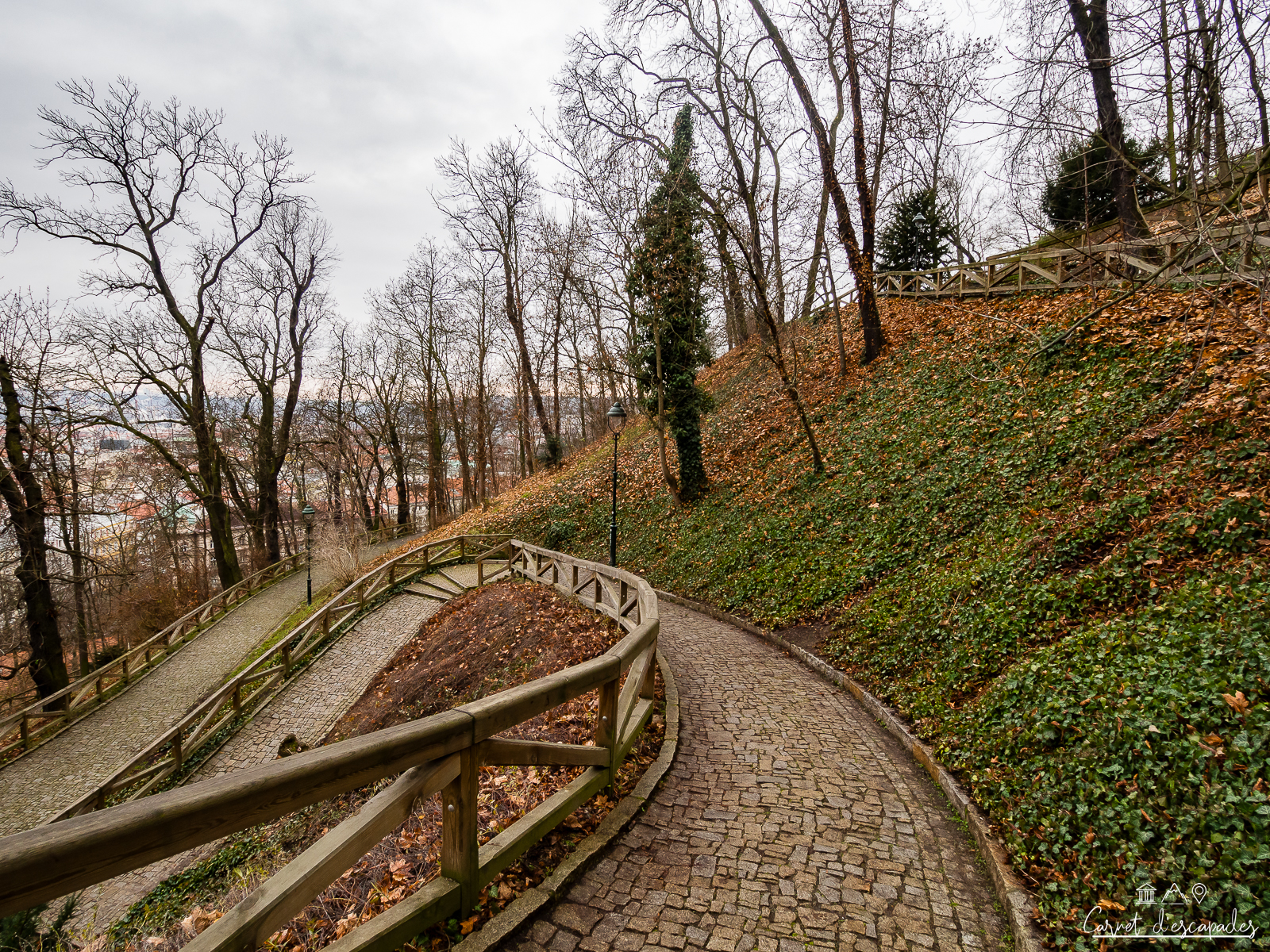 parc-colline-petrin-prague