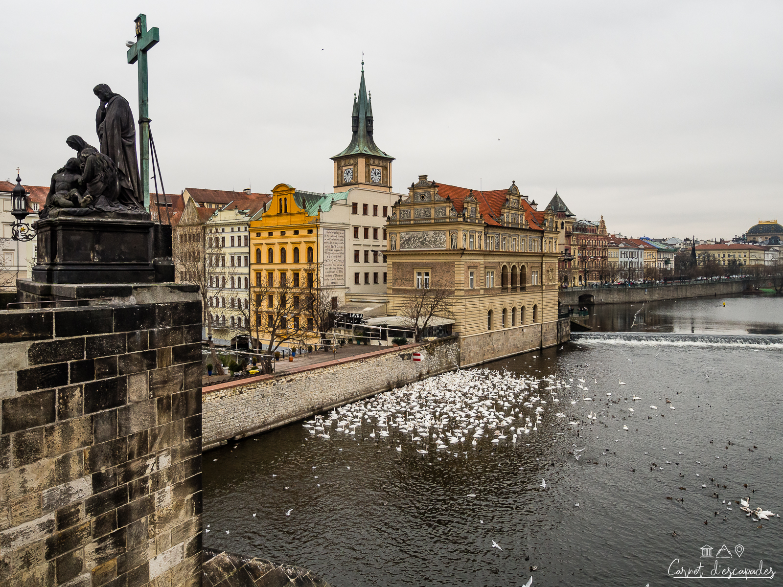 pont-charles-prague-vue