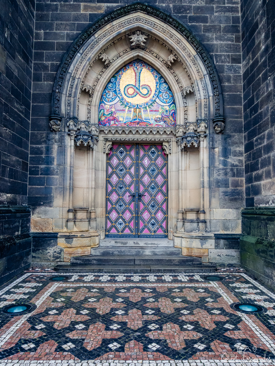 prague-eglise-saint-pierre-paul