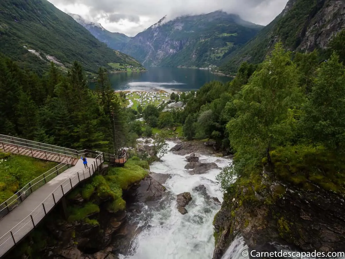 vue-promenade-cascade-geiranger