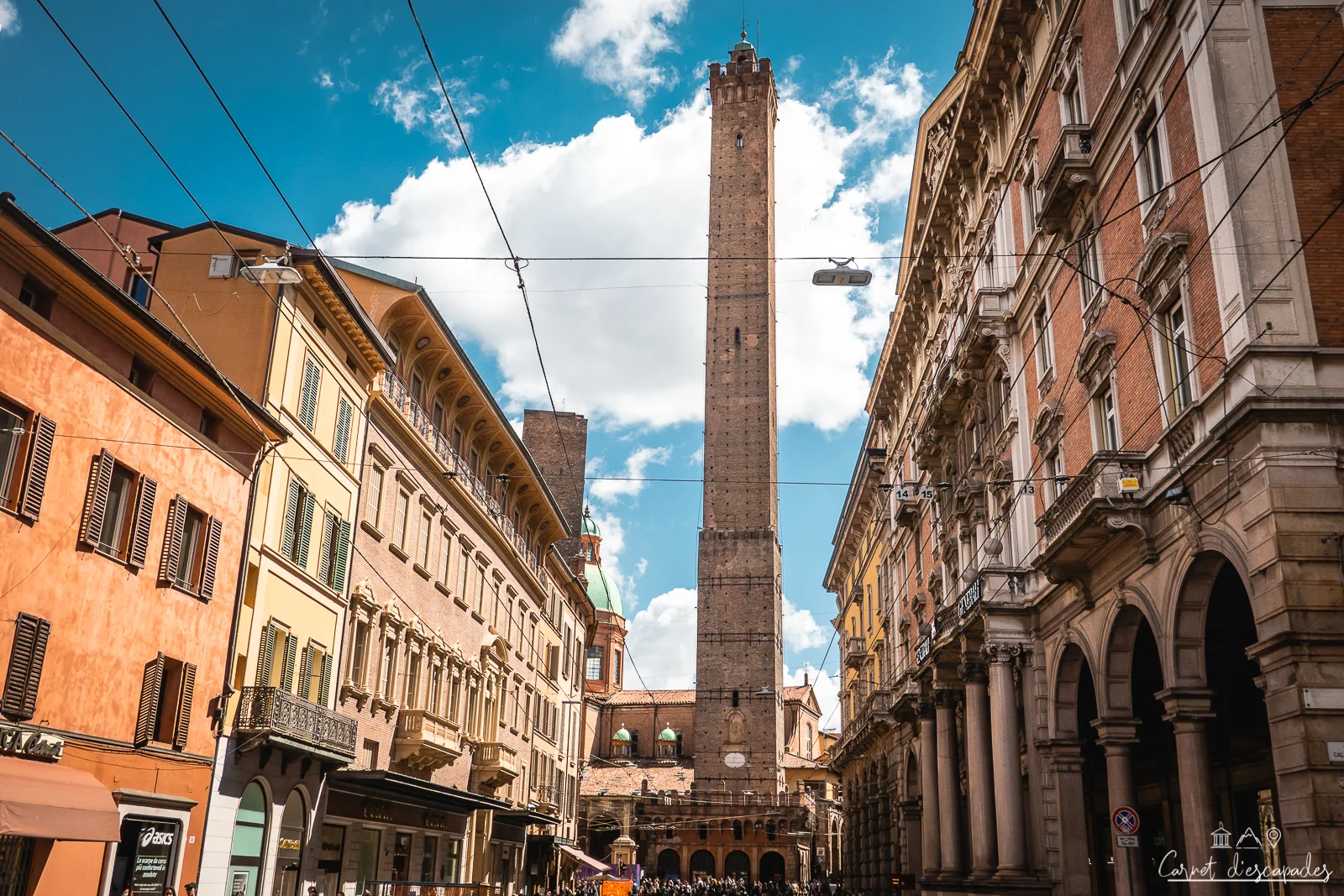 tour-asinelli-bologne