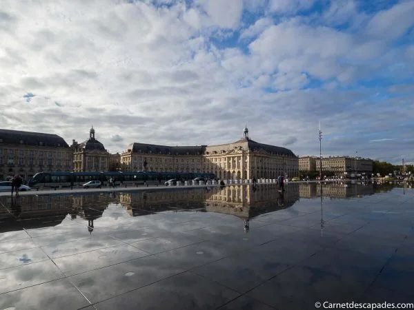 miroir-eau-bordeaux