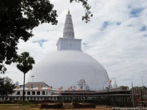 ruwanwelisaya anuradhapura sri lanka