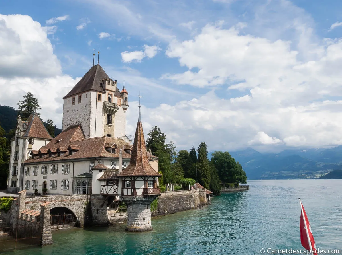 chateau-lac-thoune