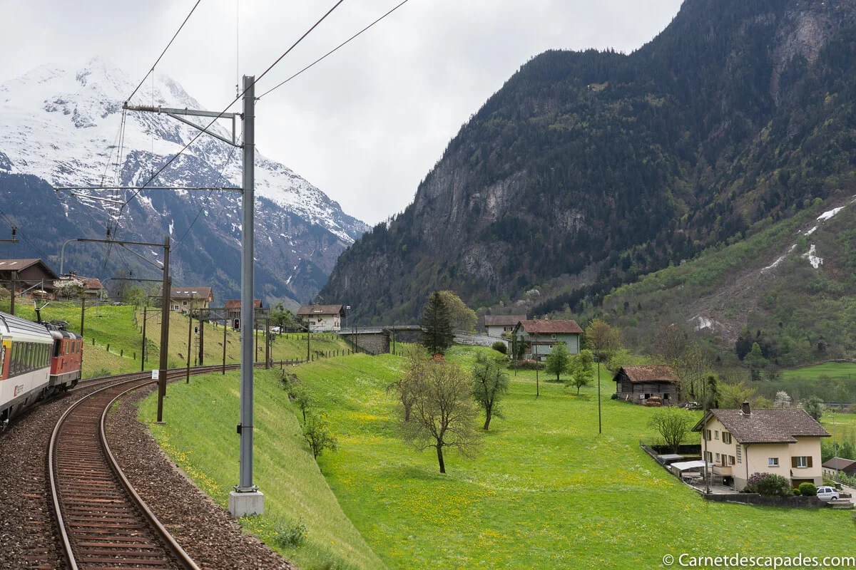 gotthard-panorama-express-train-suisse