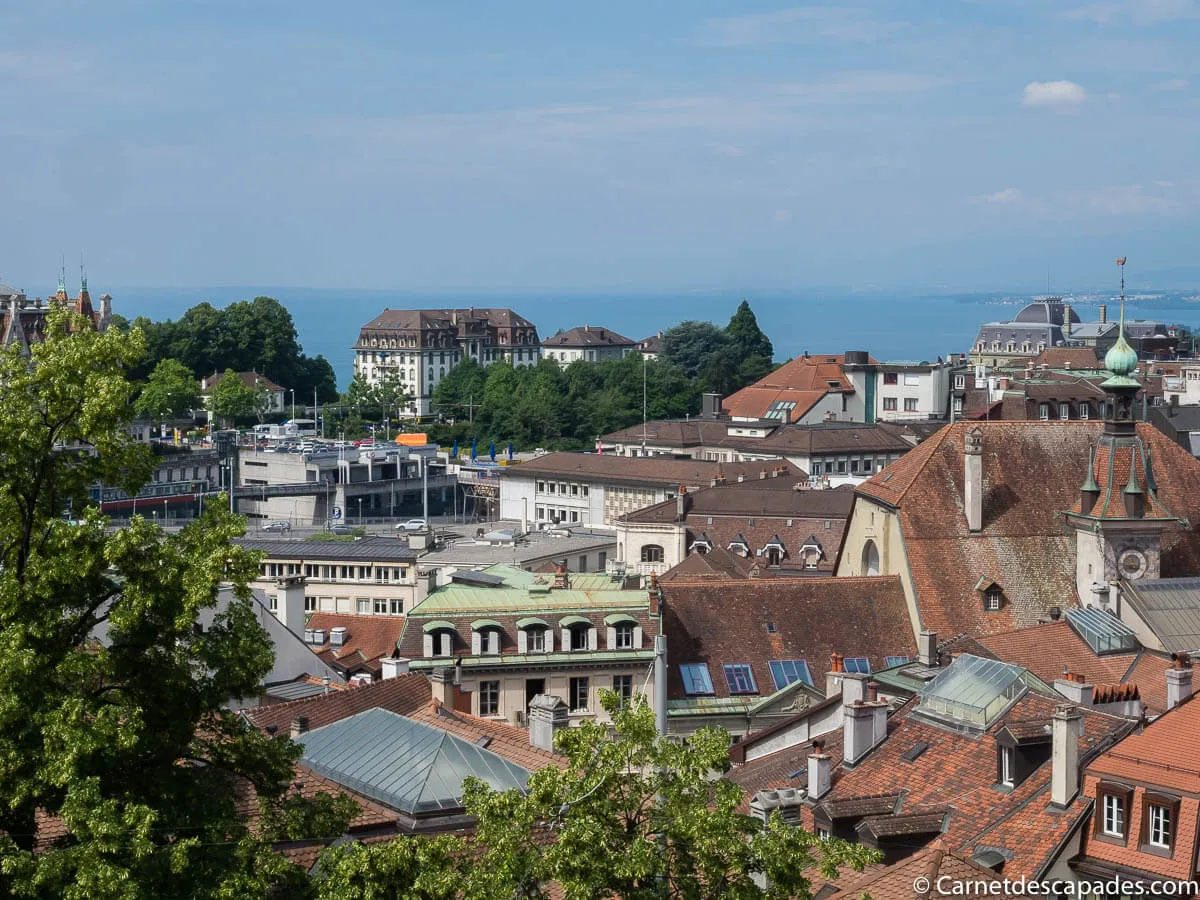 lausanne-vue-esplanade-cathedrale