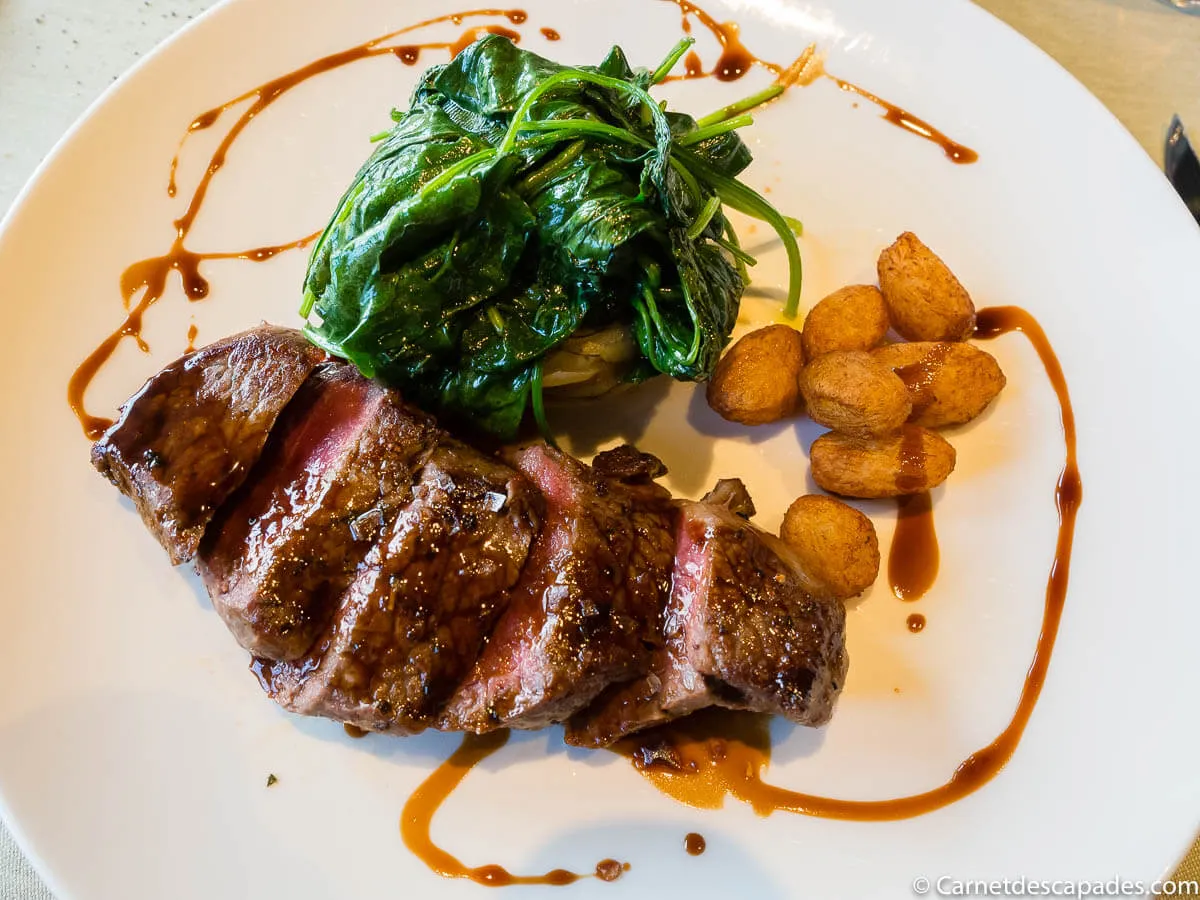 restaurant-vue-huus-gstaad