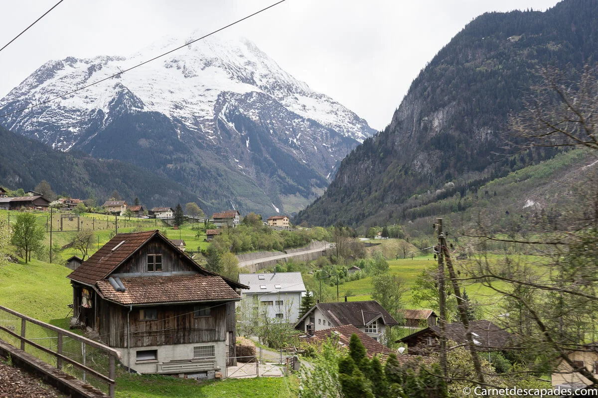 vues-train-gotthard-panorama-express