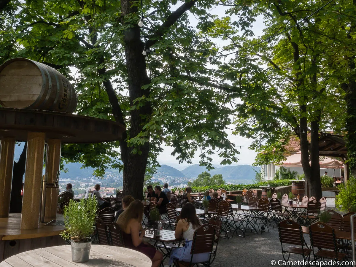 biergarten-schlossberg-graz