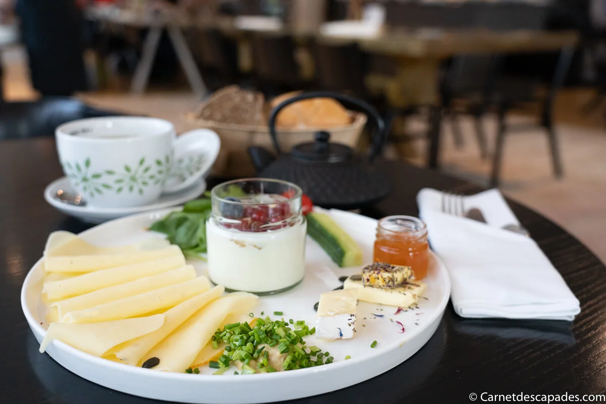 petit-dejeuner-lend-hotel