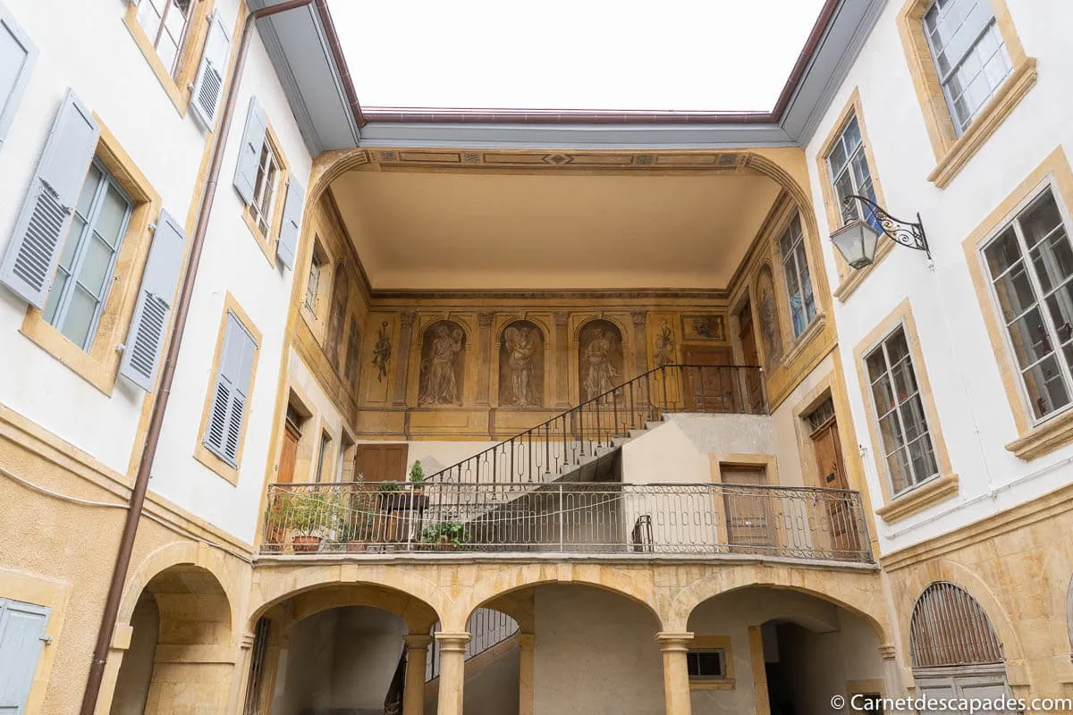 cour interieure yverdon les bains