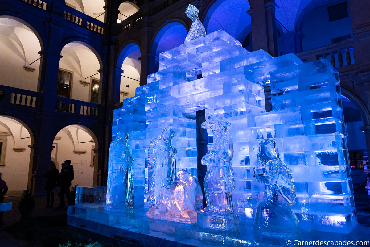 creche sculpture glace graz