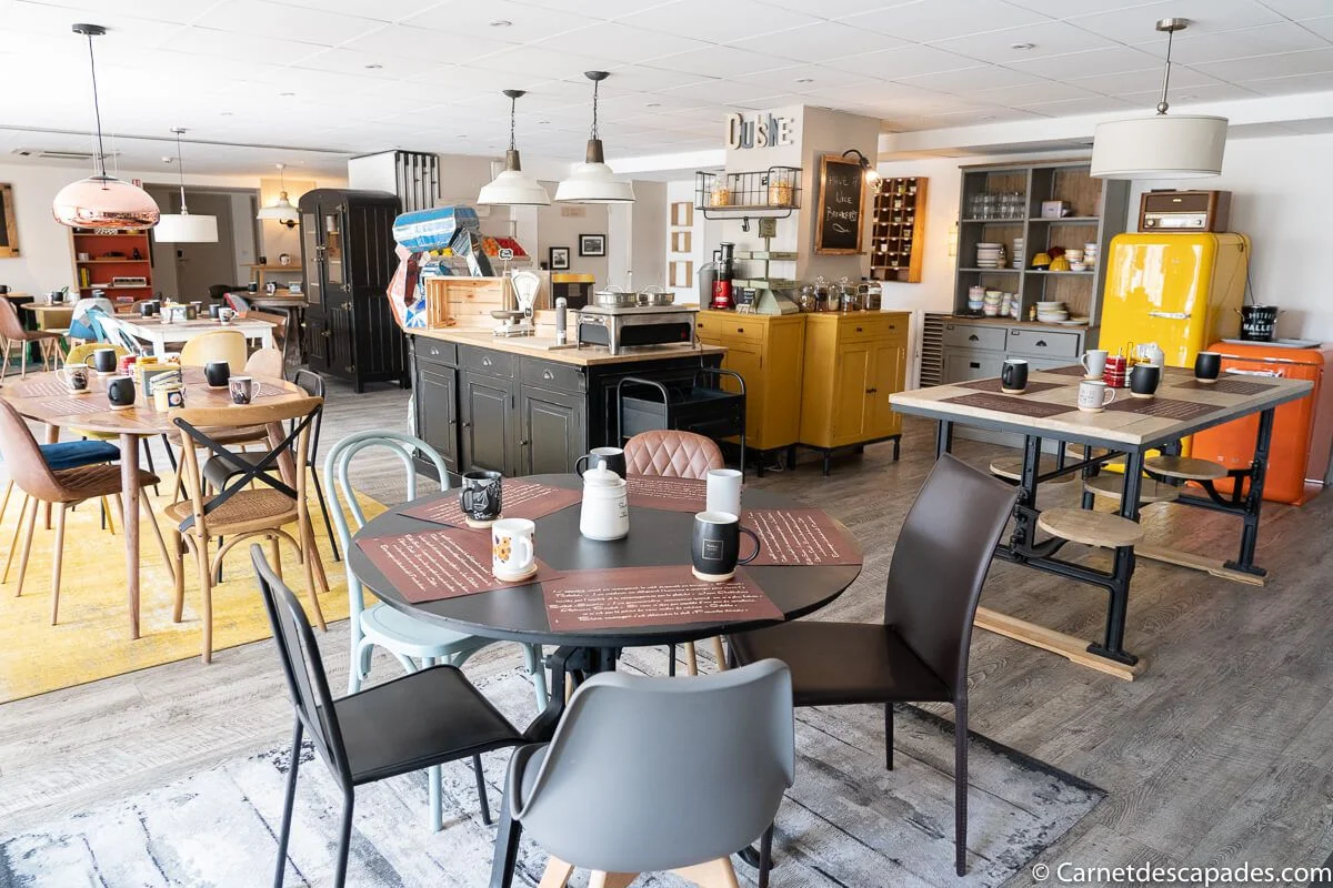 hotel-mulhouse-centre-salle-petit-dejeuner