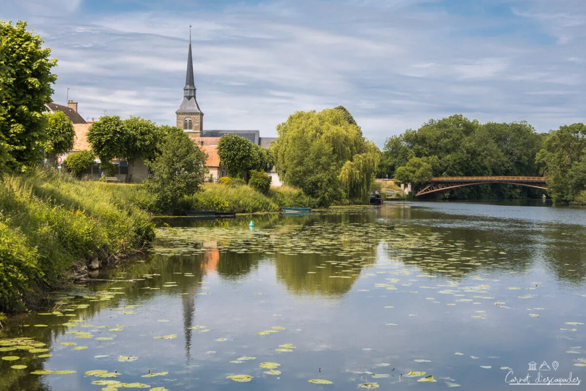 vue-ile-moulinsart-sarthe