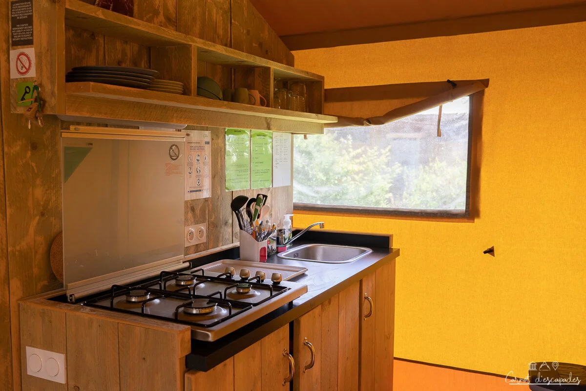cuisine-glamping-sainte-suzanne