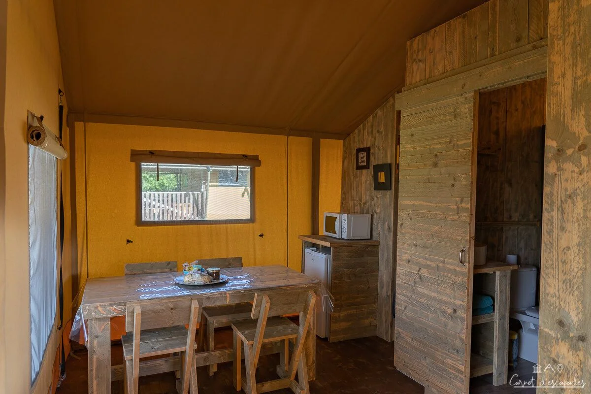 salon-glamping-sainte-suzanne