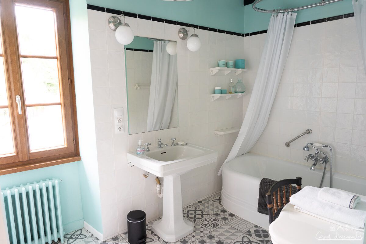 manoir-rumorvan-salle-bain