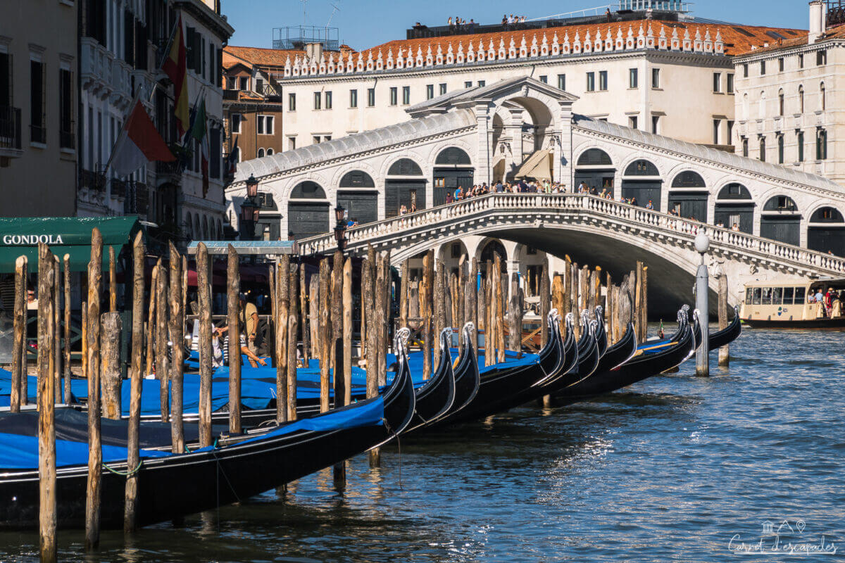 gondoles-rialto-venise