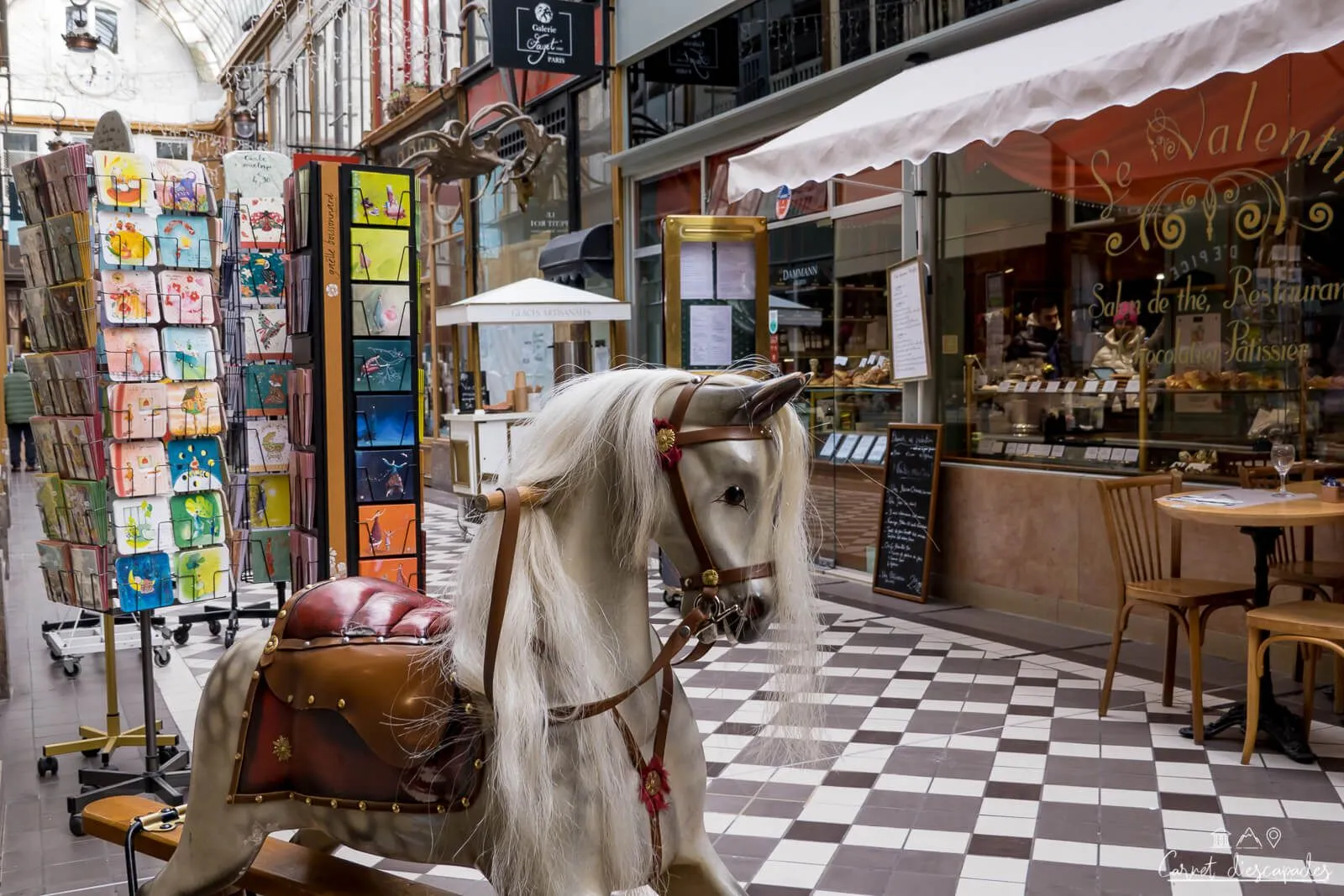 pain-epices-jouets-passage-jouffroy