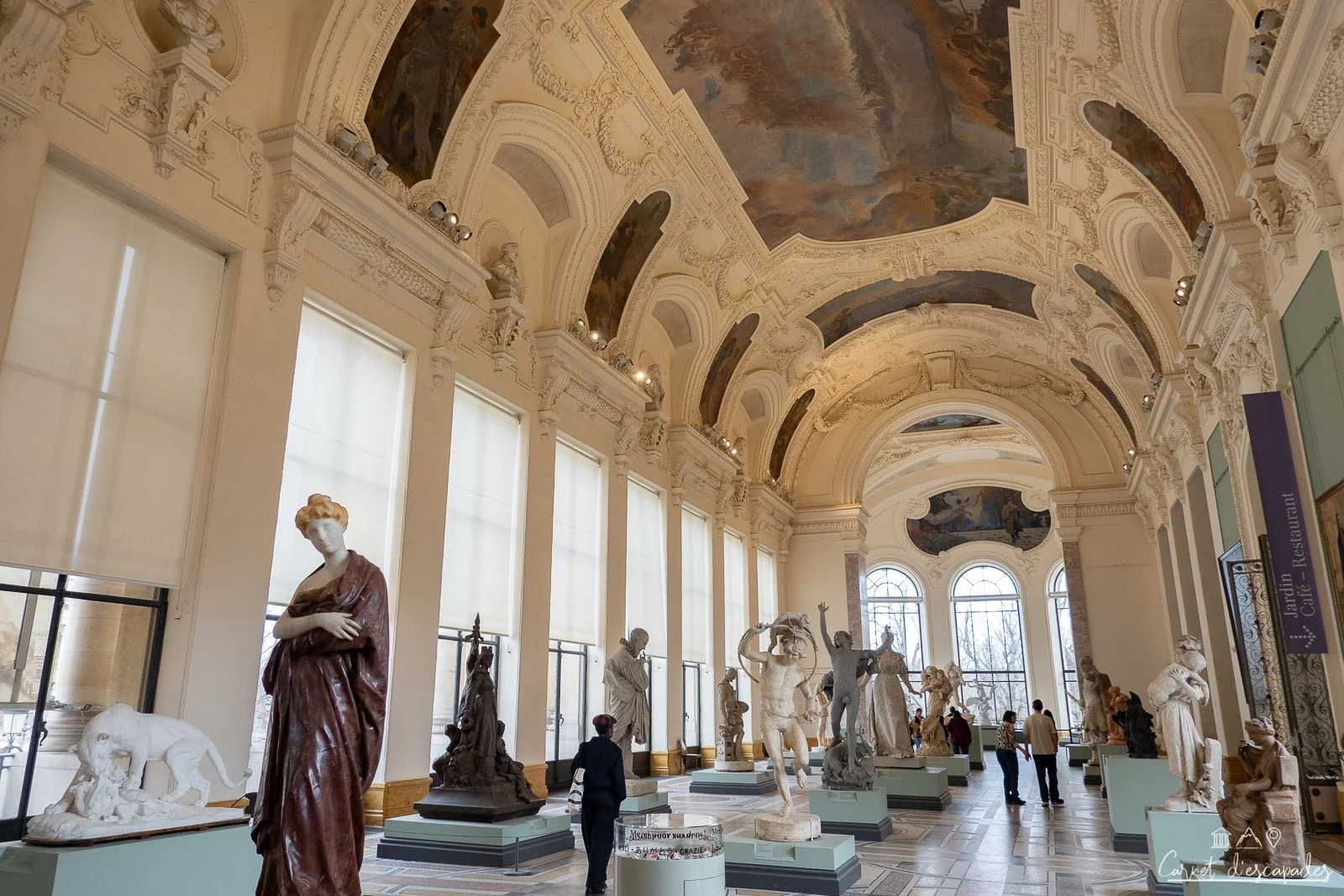 galerie-sculptures-petit-palais