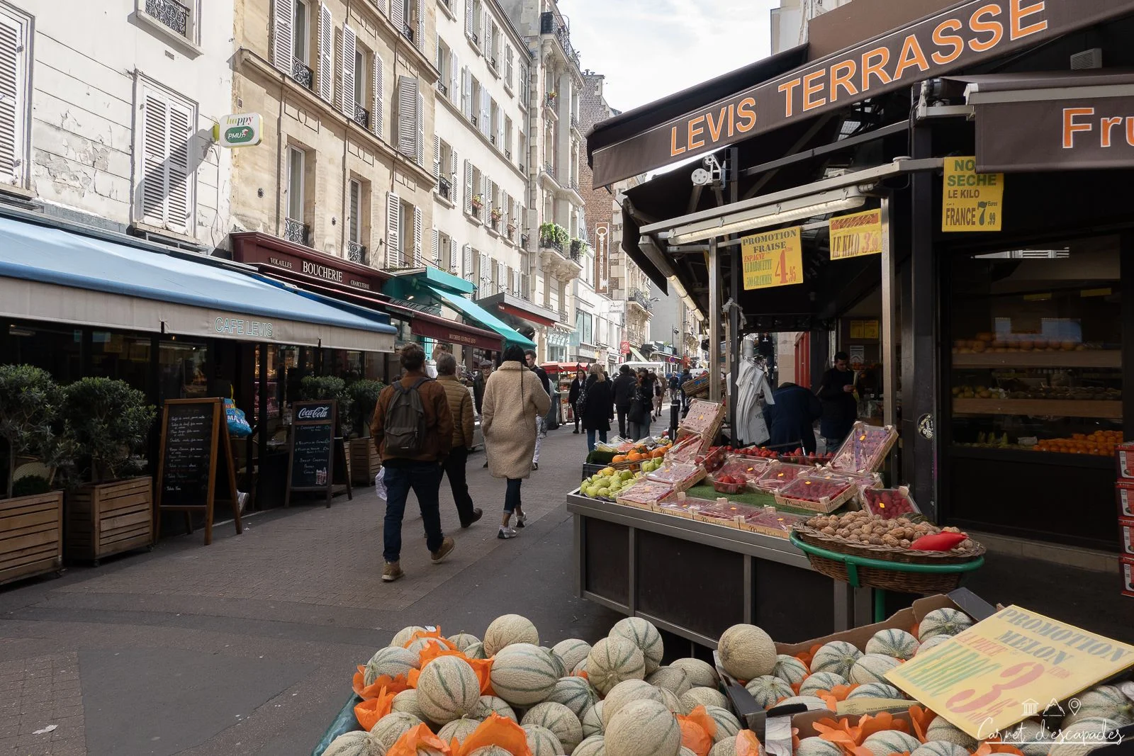 rue-levis-paris