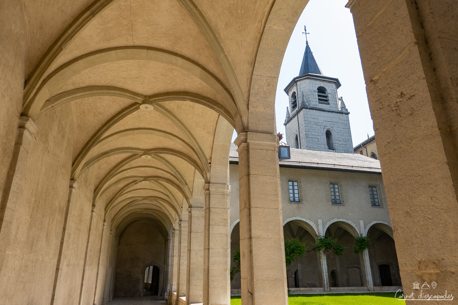 cloitre-musee-savoisien-chambery