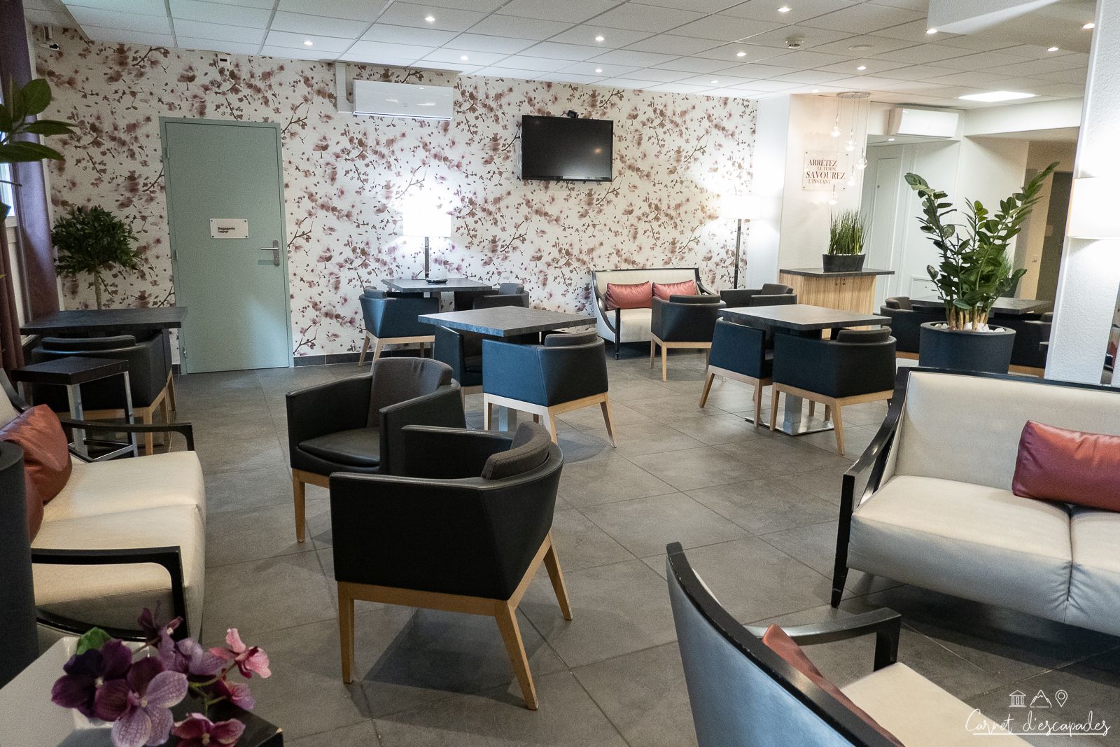 salon-kyriad-chambery-centre