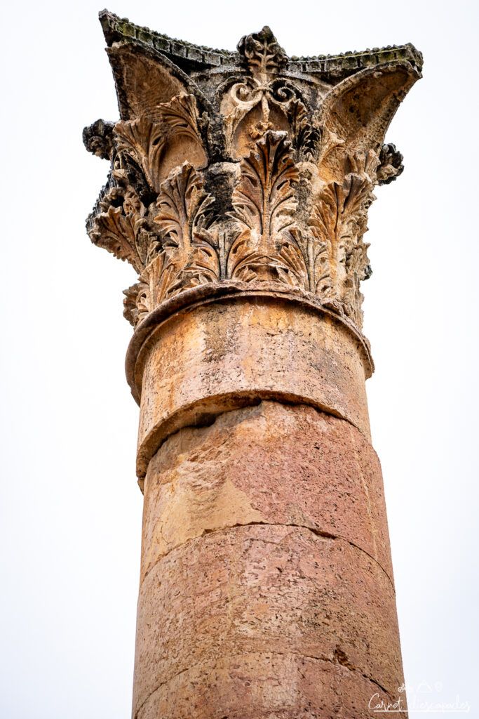 colonne chapiteau corynthien