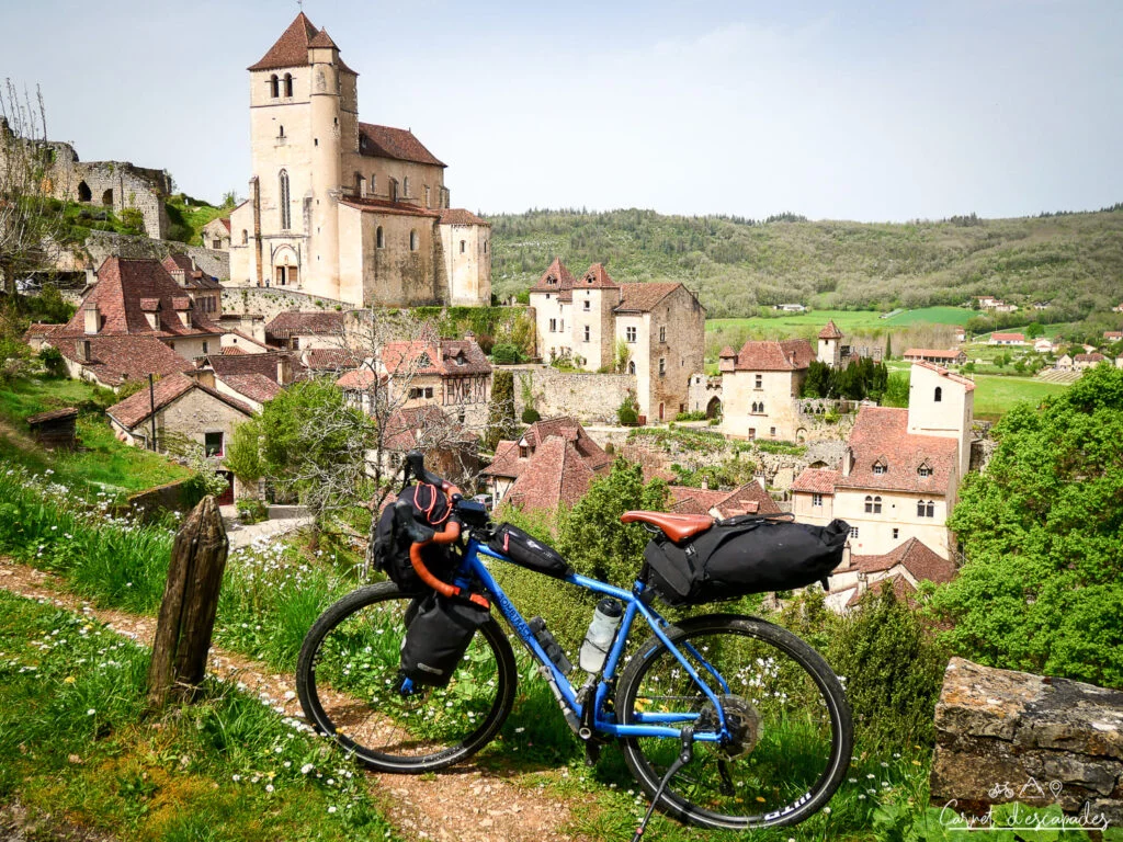 saint-cirq-lapopie-velo