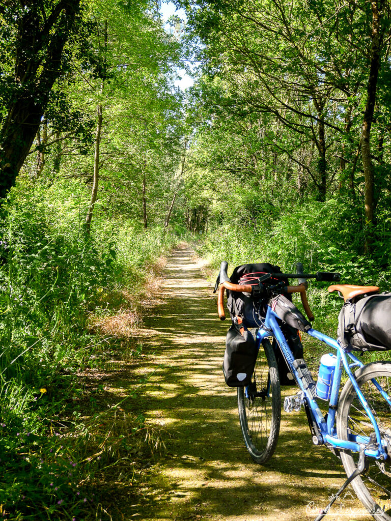 velo voie verte bauge anjou