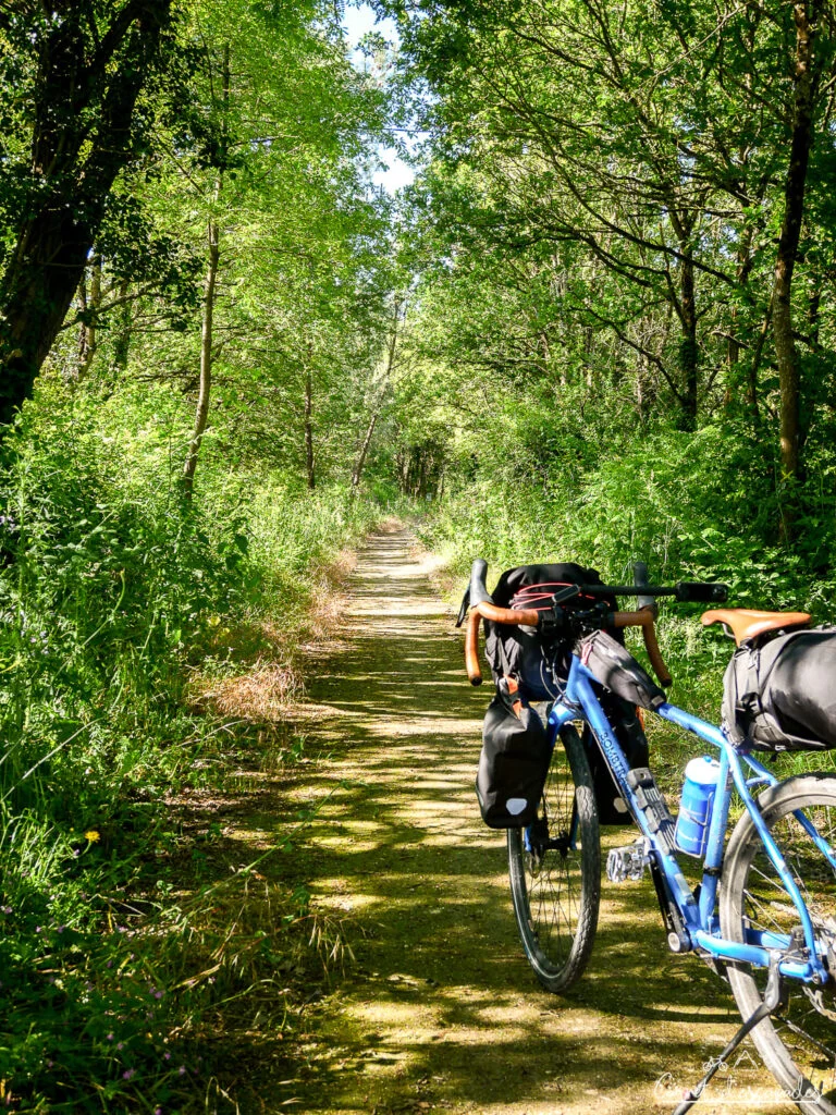 velo voie verte bauge anjou
