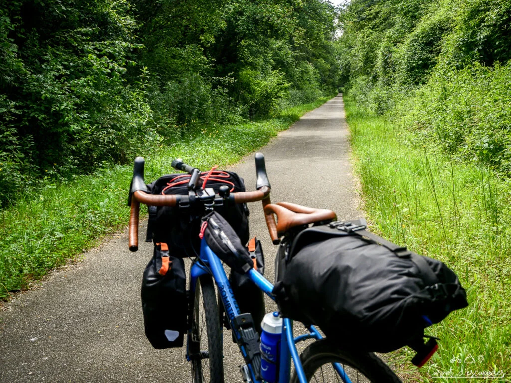 voie-verte-velo-fleche-bauge