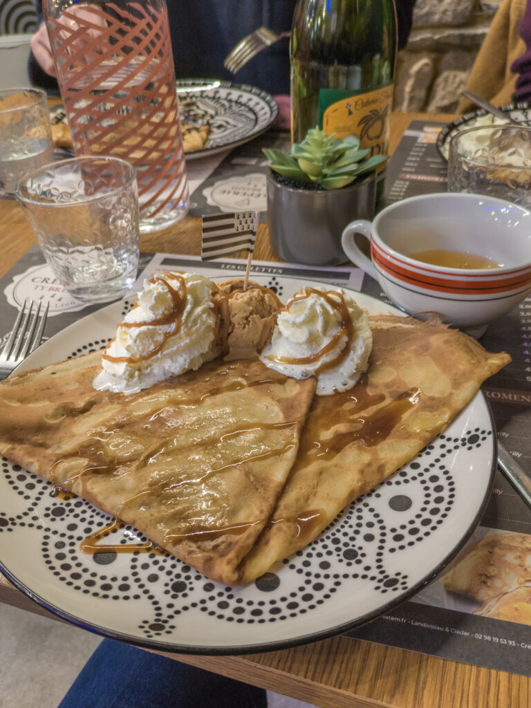 creperie galette saint pol de leon finistere