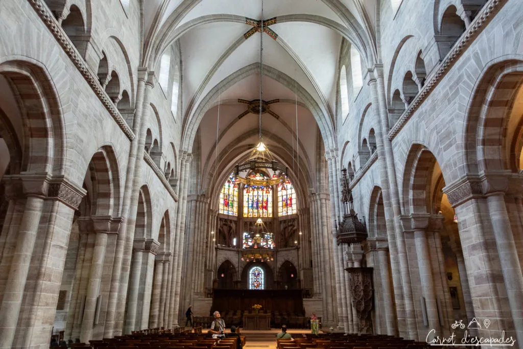 interieur cathedrale bale