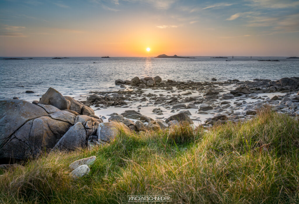 lever de soleil ile de batz finistere paysage ocean manche roscoff bretagne