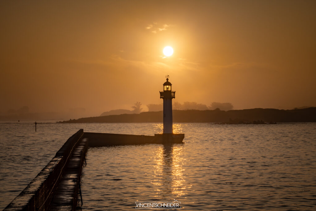 lever de soleil phare sibiril mogueriec hiver finistere nord gr34 randonnee ocean atlantique