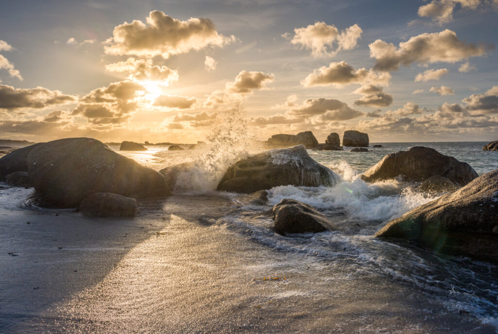 ocean embruns grande maree hiver finistere nord gr34 randonnee kerlouan atlatique