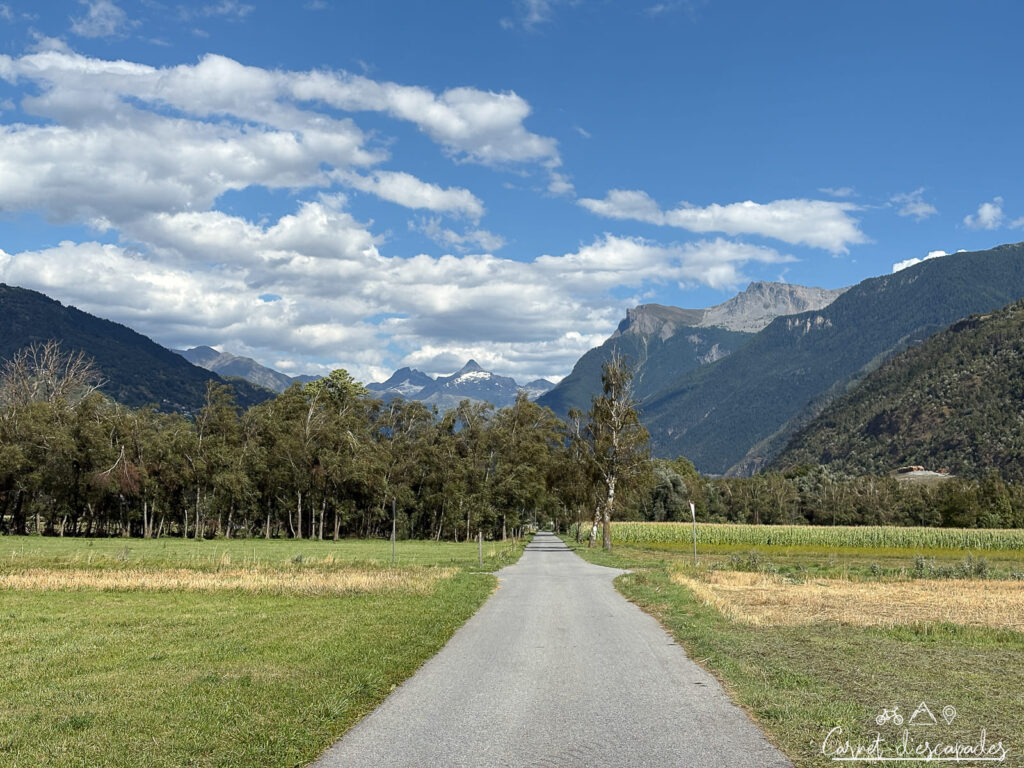 Sur la Véloroute du Rhône en Suisse