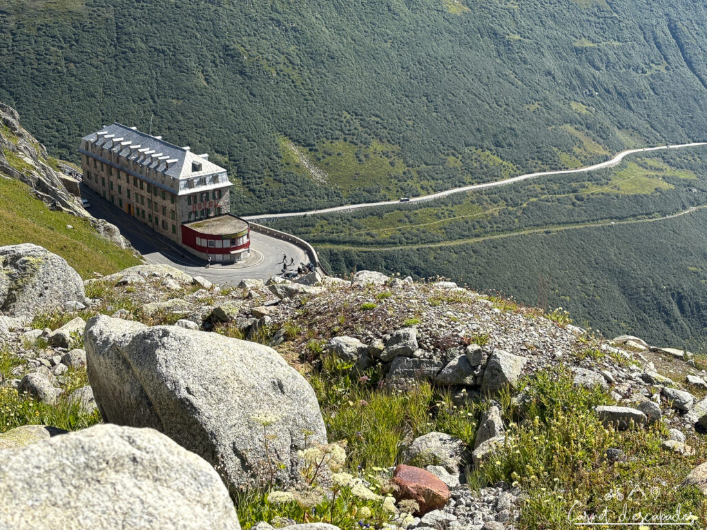 Vue sur l'Hôtel Belvédère du Col de la Furka en Suisse